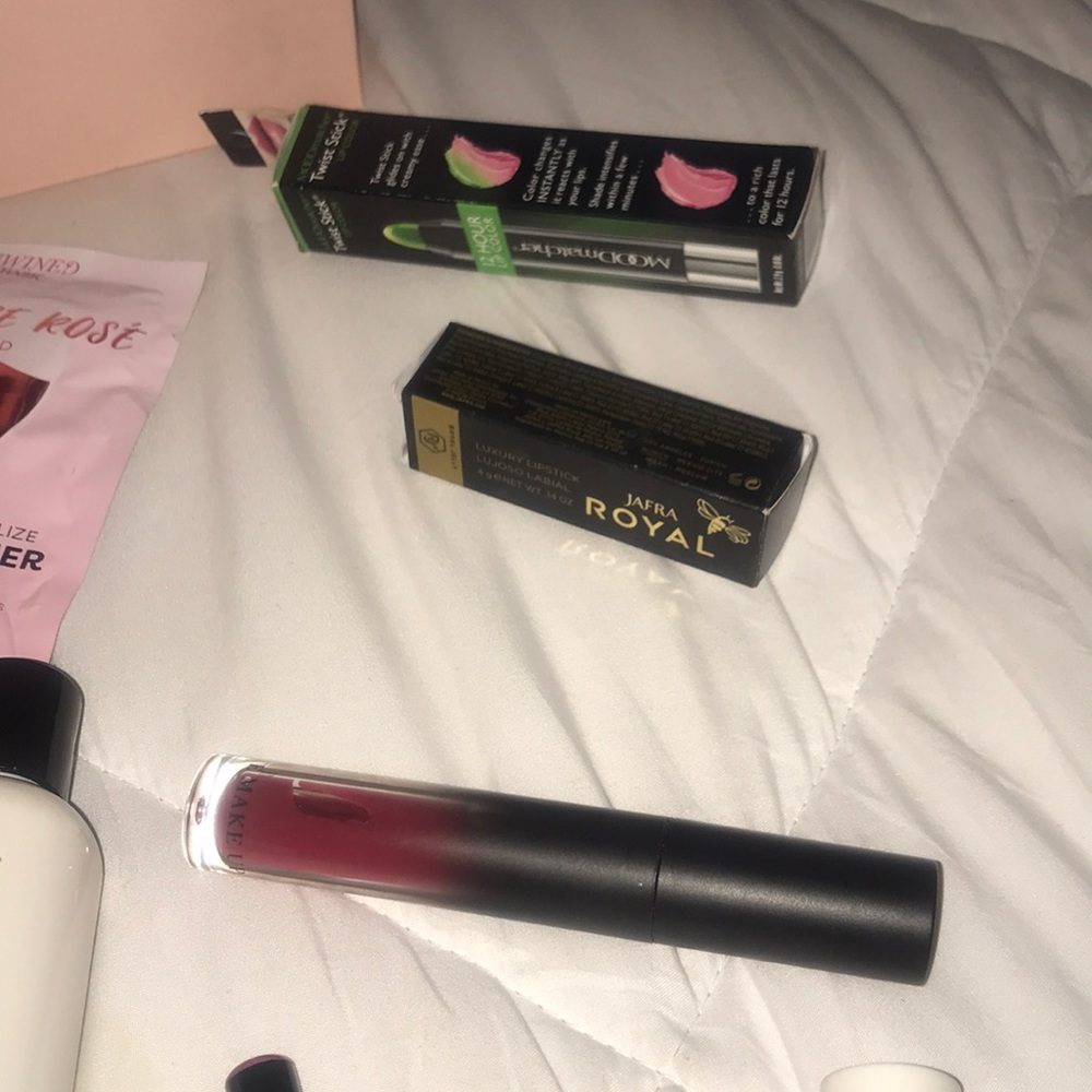 5 for $10 Glossybox Grab Bag! Choose Your Items! - Picture 3 of 8